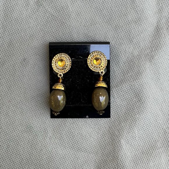 Ellen Designs Clip Earrings Dangle Green Gold Elegant Jewelry - Picture 3 of 5